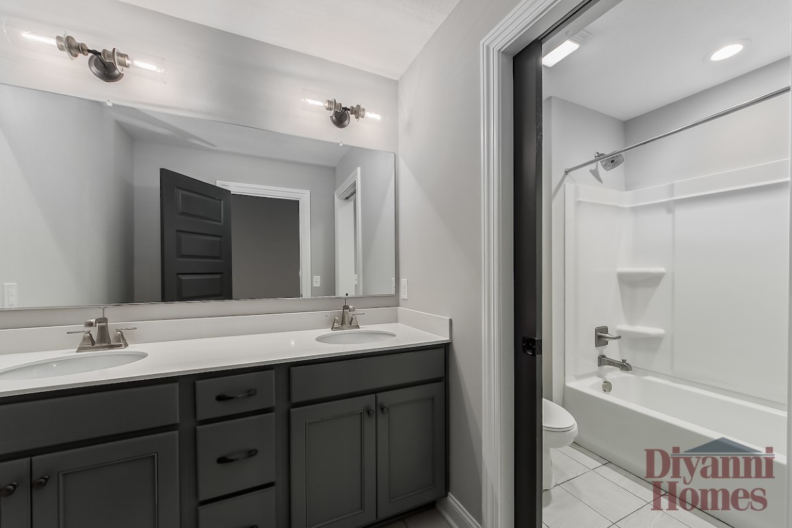 Harbor Spring Bathroom